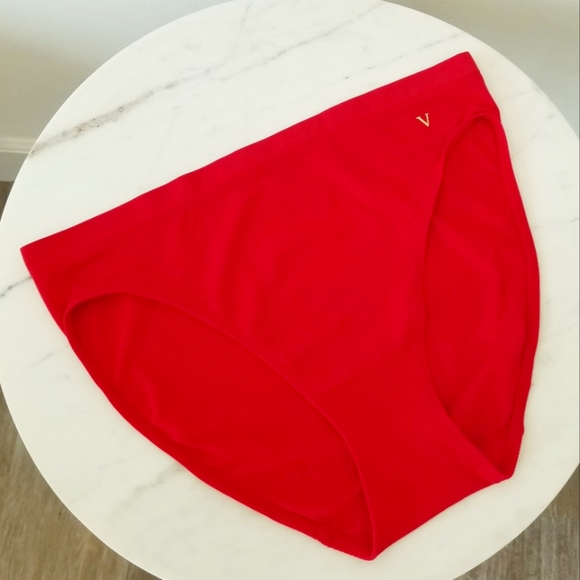 Victoria's Secret High Leg Brief High Waist Red Panty Gold Iconic V Logo NWT - Picture 3 of 12